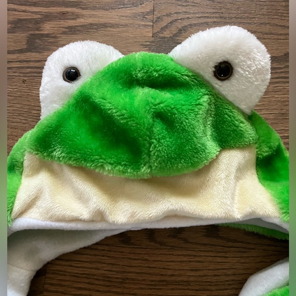 3 in 1 Plush Cute Frog Hat/Scarf/Mittens - Picture 2 of 5